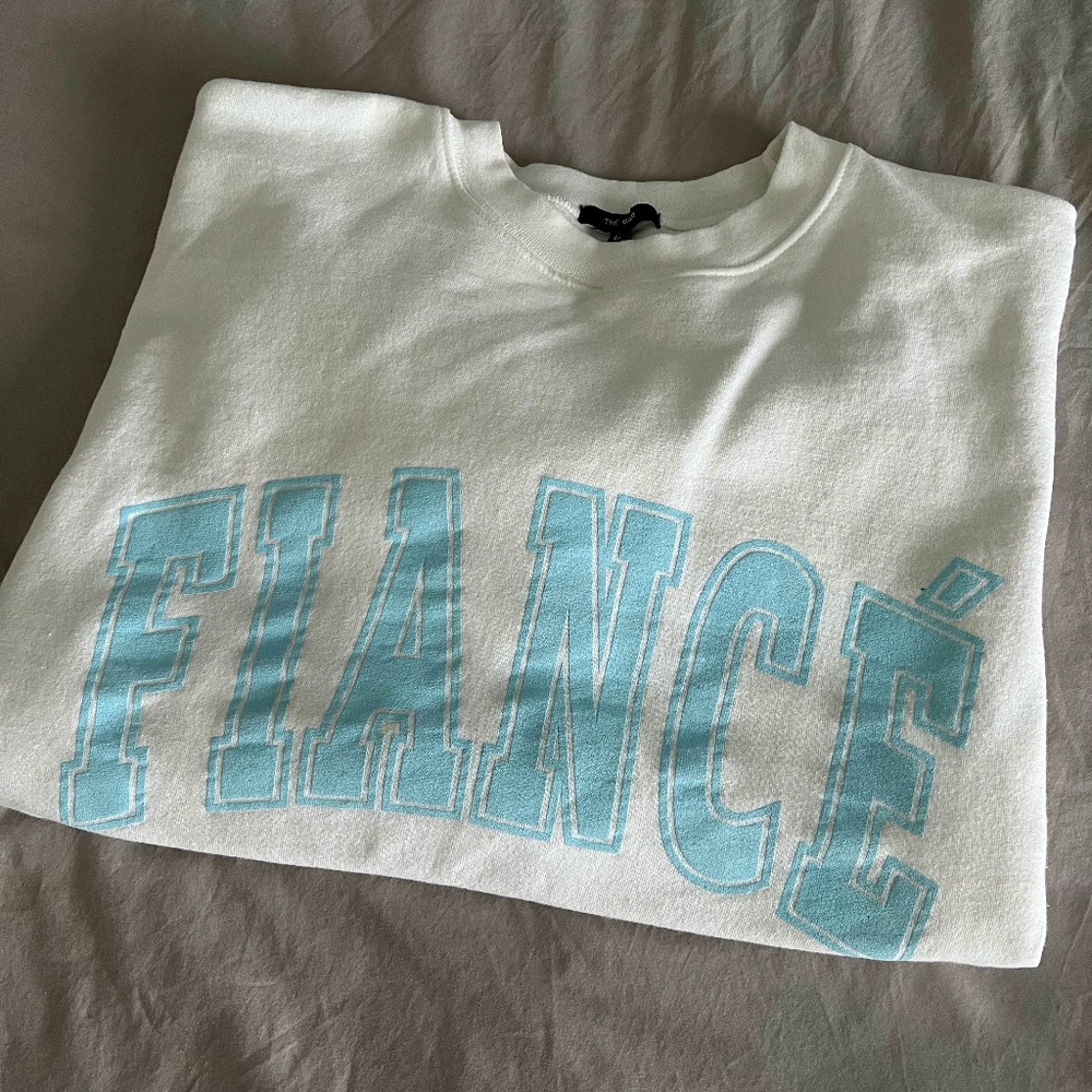 THE BAR  "Fiance" Crewneck